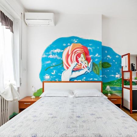 Lia Rooms 4 La Spezia Bagian luar foto
